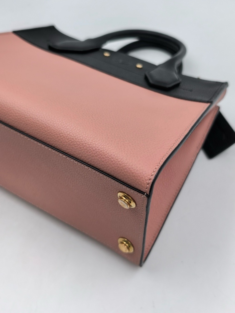 Louis Vuitton City Steamer MM Black and Dusty Pink Two-Tone Leather Satchel - Picture 11 of 14